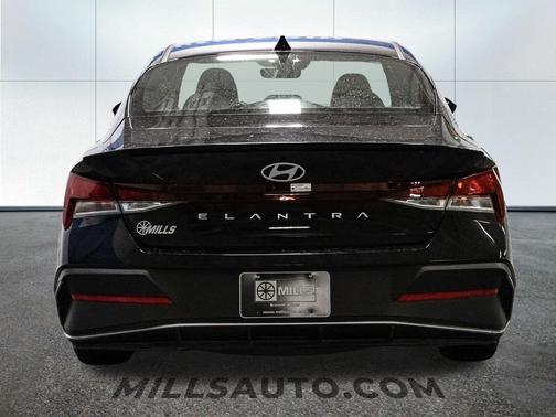 2025 Hyundai ELANTRA Sport