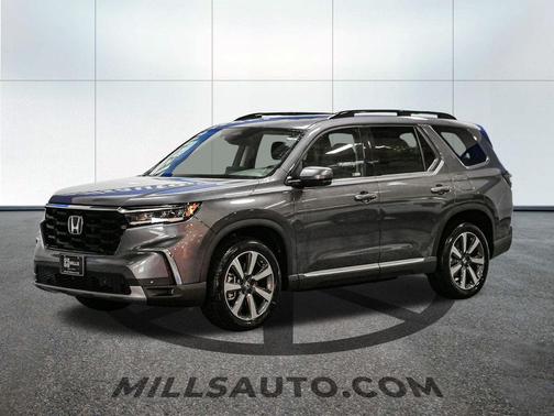 2025 Honda Pilot Touring 8-Passenger