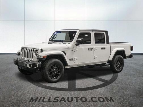 2023 Jeep Gladiator Overland