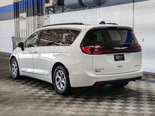 2023 Chrysler Pacifica Limited