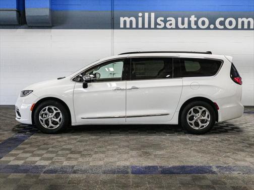 2023 Chrysler Pacifica Limited