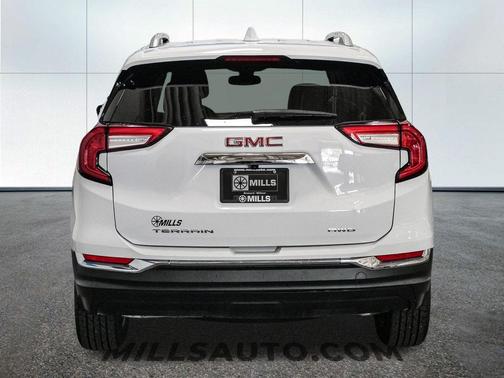 2023 GMC Terrain SLT