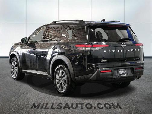 2024 Nissan Pathfinder SV 4WD