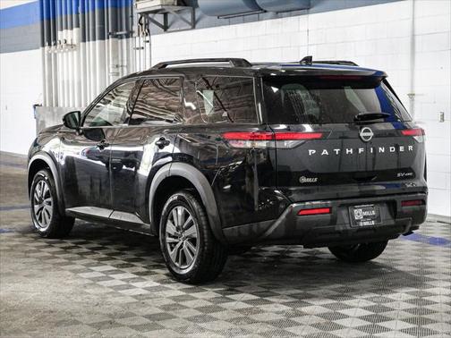 2024 Nissan Pathfinder SV 4WD