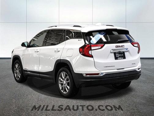 2023 GMC Terrain SLT