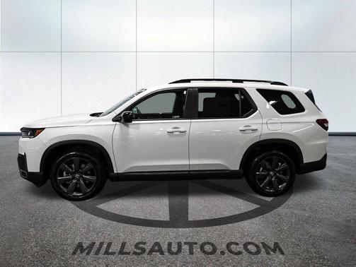Platinum 2026 Honda Pilot Touring 8-Passenger