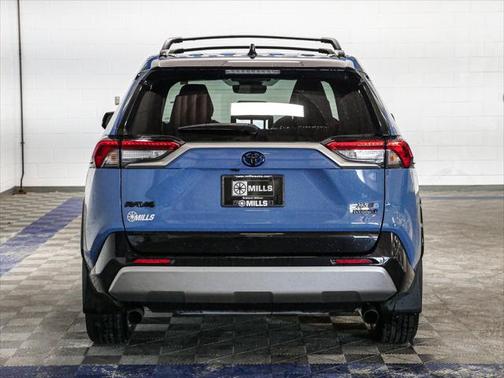 2024 Toyota RAV4 Hybrid SE