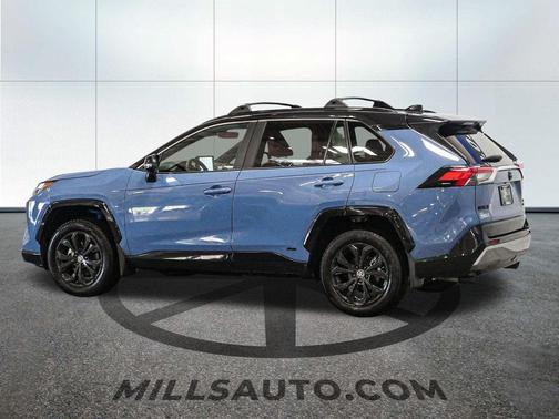 2024 Toyota RAV4 Hybrid SE