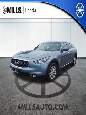 2017 INFINITI QX70 Base