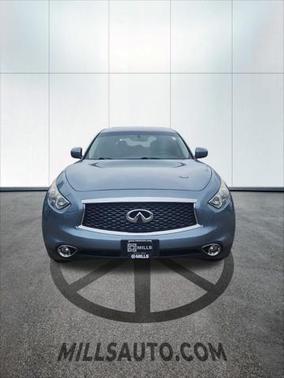 2017 INFINITI QX70 Base