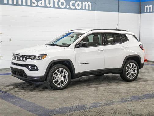 2022 Jeep Compass Latitude Lux