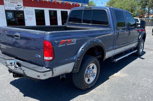 2005 Ford F-350 Lariat Crew Cab Super Duty