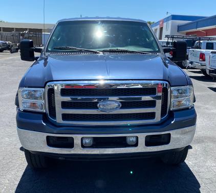 2005 Ford F-350 Lariat Crew Cab Super Duty