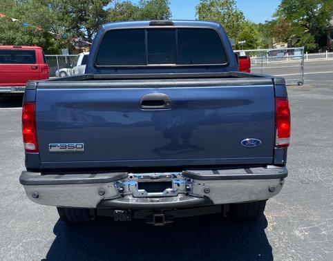 2005 Ford F-350 Lariat Crew Cab Super Duty