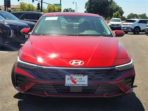 2025 Hyundai ELANTRA Limited