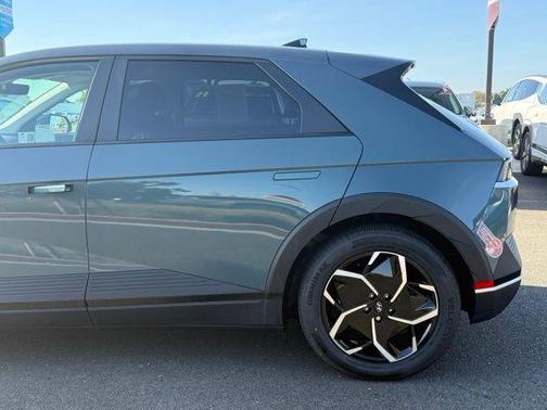 Teal 2024 Hyundai IONIQ 5 SEL
