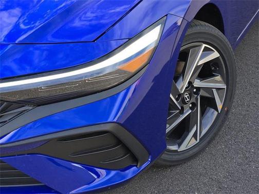 2025 Hyundai ELANTRA HEV SEL Sport