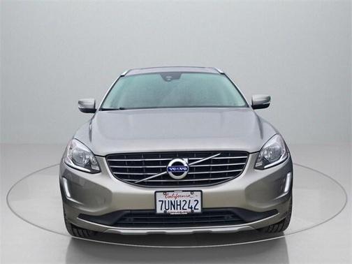 2016 Volvo XC60 T5 Premier