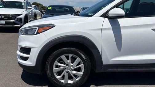 Cream White Pearl 2020 Hyundai TUCSON SE