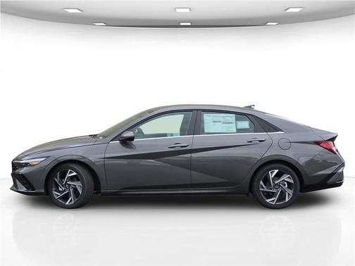 2025 Hyundai ELANTRA HEV Limited