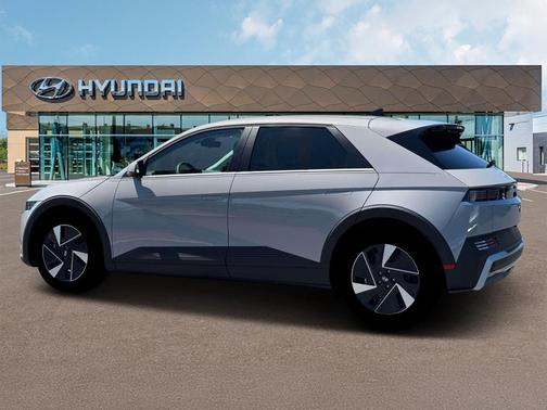 2025 Hyundai IONIQ 5 SE