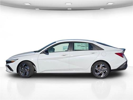2025 Hyundai ELANTRA HEV SEL Sport