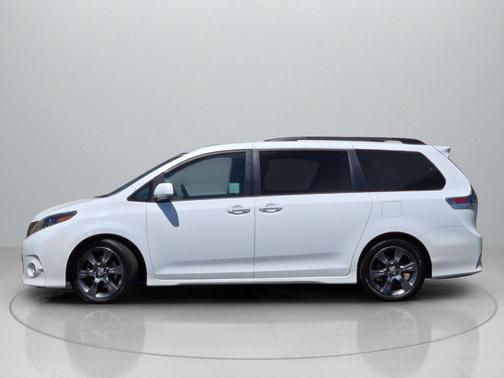 2016 Toyota Sienna L