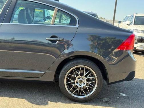 Savile Gray Metallic 2015 Volvo S60 T5 Platinum
