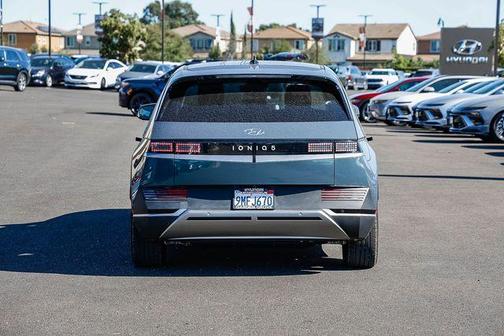 Teal 2024 Hyundai IONIQ 5 SE