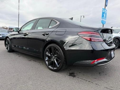 2023 Genesis G70 2.0T