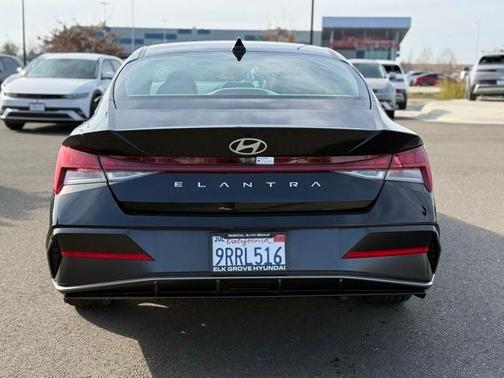 2025 Hyundai ELANTRA SEL Convenience