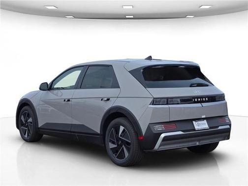 2026 Hyundai IONIQ 5 SE