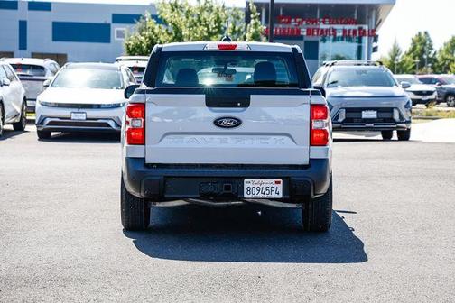 White Metallic 2025 Ford Maverick XL