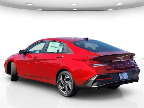 2025 Hyundai ELANTRA HEV SEL Sport