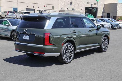 Titanium Green 2026 Hyundai Palisade Hybrid Calligraphy