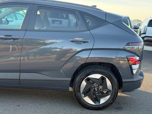 Gray Pearl 2024 Hyundai KONA EV SEL