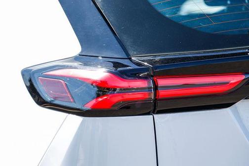 Summit White 2023 Chevrolet Bolt EUV LT