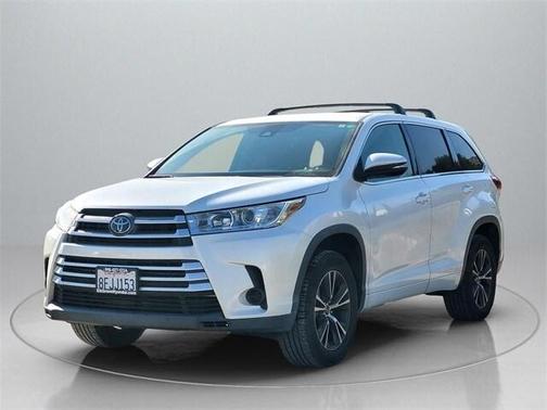 2018 Toyota Highlander LE
