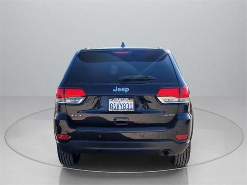 2020 Jeep Grand Cherokee Laredo