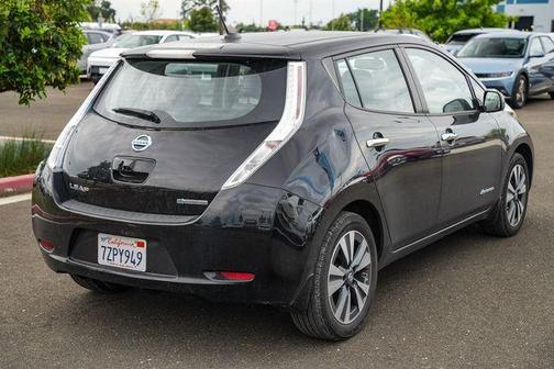 2017 Nissan Leaf SL