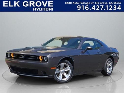2021 Dodge Challenger SXT