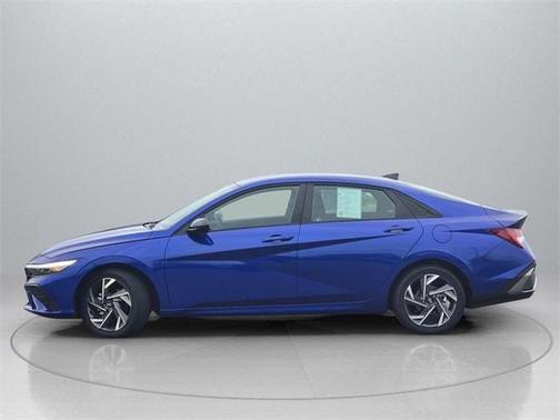 2025 Hyundai ELANTRA HEV SEL
