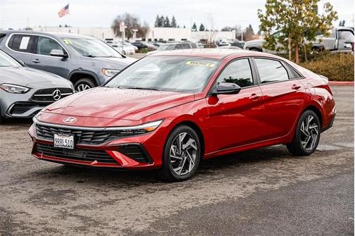 2025 Hyundai ELANTRA SEL Sport