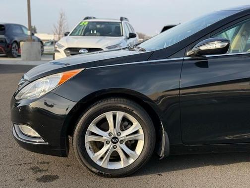 2012 Hyundai SONATA Limited