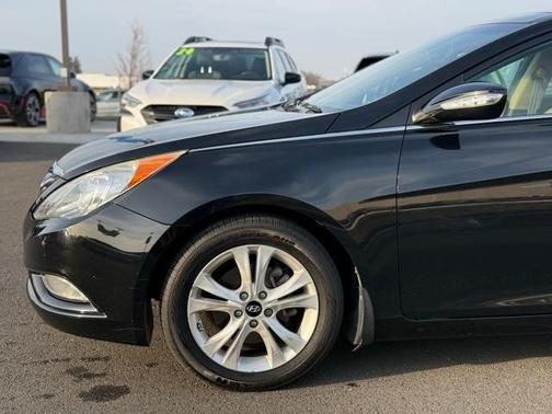2012 Hyundai SONATA Limited