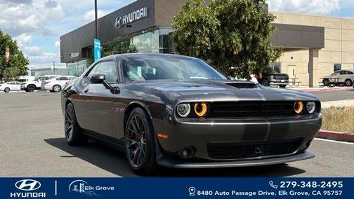 Granite Crystal Clearcoat Metallic 2016 Dodge Challenger SRT 392