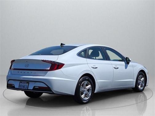 2020 Hyundai SONATA SE
