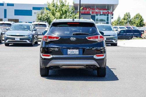 Black Noir Pearl 2016 Hyundai TUCSON Eco