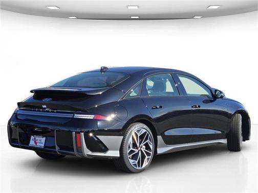 2025 Hyundai IONIQ 6 Limited