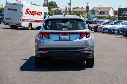Shimmering Silver 2022 Hyundai TUCSON SEL